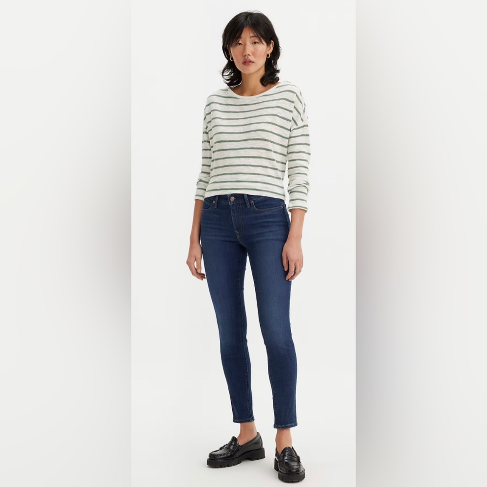 LEVI’S JEANS MID RISE SKINNY STRETCH JEANS  Size 10M Waist 30 Length 32